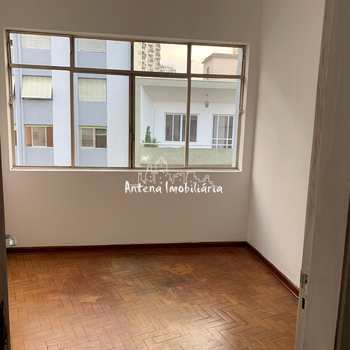 Apartamento em São Paulo, bairro Santa Cecília