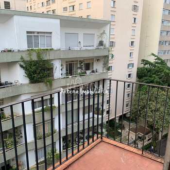 Apartamento em São Paulo, bairro Santa Cecília