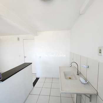 Apartamento em Ferraz de Vasconcelos, bairro Ferraz de Vasconcelos