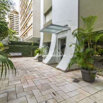 Apartamento em São Paulo, bairro Jardim Paulista