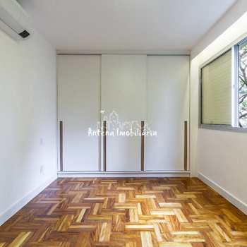 Apartamento em São Paulo, bairro Jardim Paulista