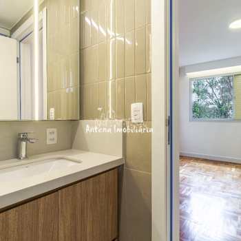Apartamento em São Paulo, bairro Jardim Paulista
