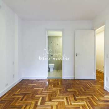 Apartamento em São Paulo, bairro Jardim Paulista