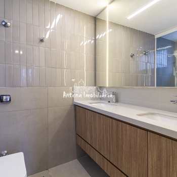 Apartamento em São Paulo, bairro Jardim Paulista