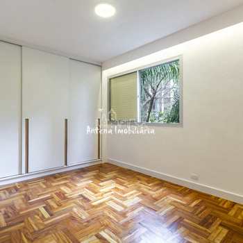 Apartamento em São Paulo, bairro Jardim Paulista