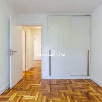 Apartamento em São Paulo, bairro Jardim Paulista