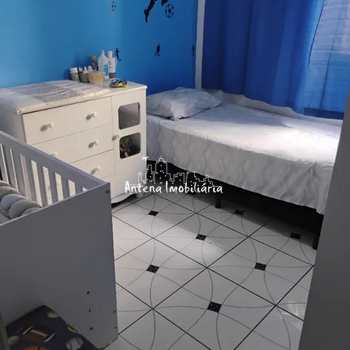 Apartamento em Ferraz de Vasconcelos, bairro Vila Solar