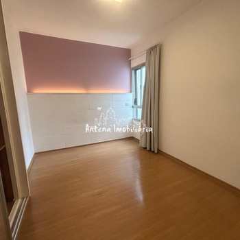 Apartamento em São Paulo, bairro Higienópolis