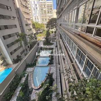 Apartamento em São Paulo, bairro Higienópolis