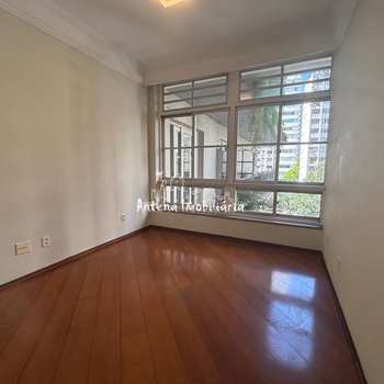 Apartamento em São Paulo, bairro Higienópolis