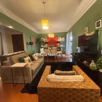 Apartamento em São Paulo, bairro Higienópolis