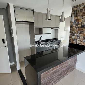 Apartamento em Ferraz de Vasconcelos, bairro Vila São Paulo