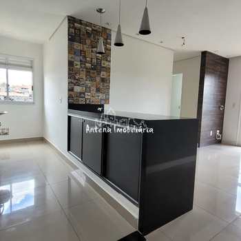 Apartamento em Ferraz de Vasconcelos, bairro Vila São Paulo