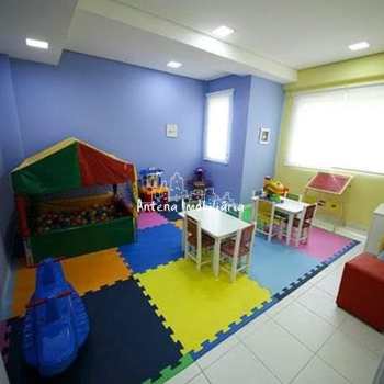 Apartamento em Ferraz de Vasconcelos, bairro Vila São Paulo