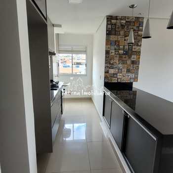 Apartamento em Ferraz de Vasconcelos, bairro Vila São Paulo