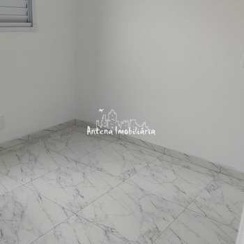 Apartamento em Ferraz de Vasconcelos, bairro Vila São Paulo