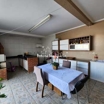 Sobrado em Ferraz de Vasconcelos, bairro Vila Romanópolis