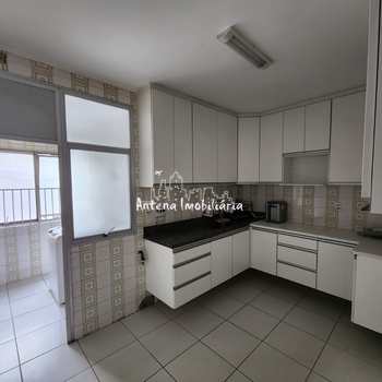Apartamento em São Paulo, bairro Jardim Hípico
