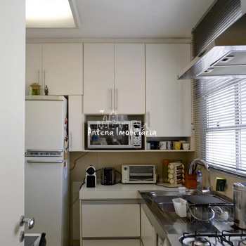 Apartamento em São Paulo, bairro Jardim Paulista