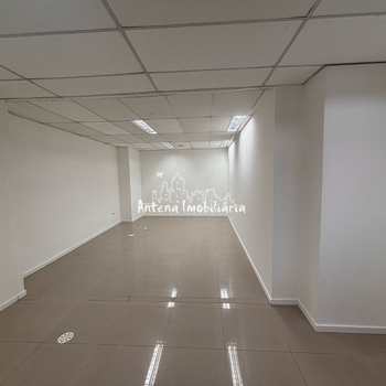 Loja em São Paulo, bairro Pinheiros
