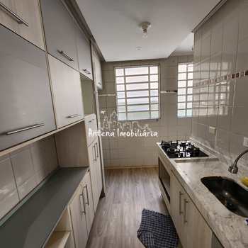 Apartamento em Ferraz de Vasconcelos, bairro Parque Dourado