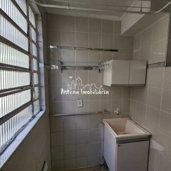 Apartamento em Ferraz de Vasconcelos, bairro Parque Dourado