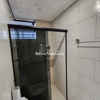 Apartamento em Ferraz de Vasconcelos, bairro Parque Dourado
