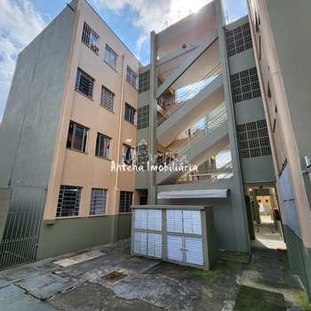 Apartamento em Ferraz de Vasconcelos, bairro Parque Dourado
