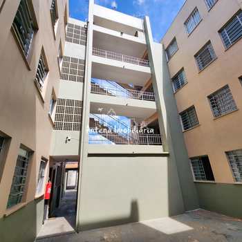Apartamento em Ferraz de Vasconcelos, bairro Parque Dourado