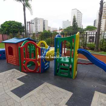 Apartamento em São Paulo, bairro Cambuci