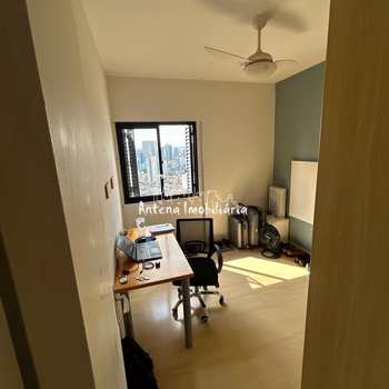 Apartamento em São Paulo, bairro Cambuci