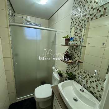 Apartamento em Ferraz de Vasconcelos, bairro Jardim Santa Rosa