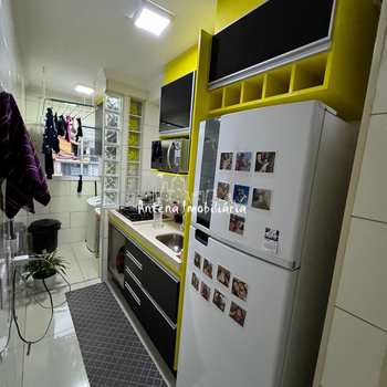 Apartamento em Ferraz de Vasconcelos, bairro Jardim Santa Rosa