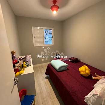 Apartamento em Ferraz de Vasconcelos, bairro Jardim Santa Rosa