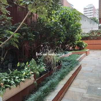 Apartamento em São Paulo, bairro Santa Cecília