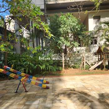 Apartamento em São Paulo, bairro Higienópolis