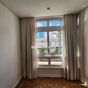 Apartamento em São Paulo, bairro Higienópolis