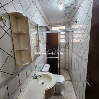 Apartamento em Ferraz de Vasconcelos, bairro Parque São Francisco