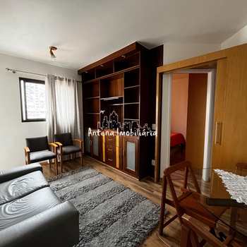 Apartamento em São Paulo, bairro Santa Cecília