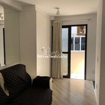 Apartamento em São Paulo, bairro Santa Cecília