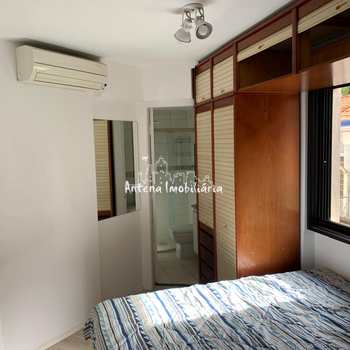 Apartamento em São Paulo, bairro Santa Cecília