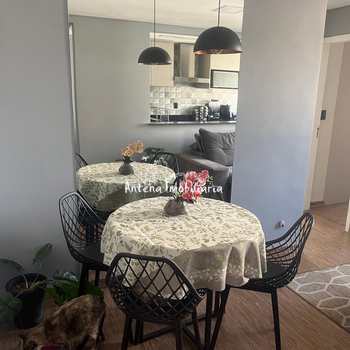 Apartamento em Suzano, bairro Vila Urupês