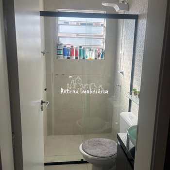 Apartamento em Suzano, bairro Vila Urupês