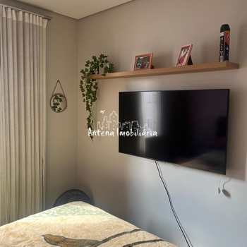 Apartamento em Suzano, bairro Vila Urupês