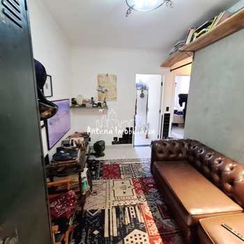 Apartamento em São Paulo, bairro Santa Cecília