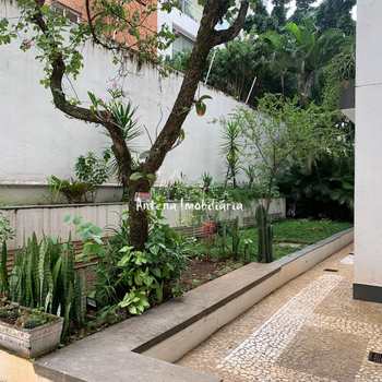 Kitnet em São Paulo, bairro Santa Cecília
