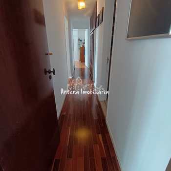 Apartamento em São Paulo, bairro Higienópolis