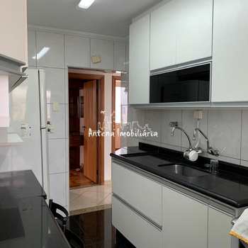 Apartamento em São Paulo, bairro Santa Cecília