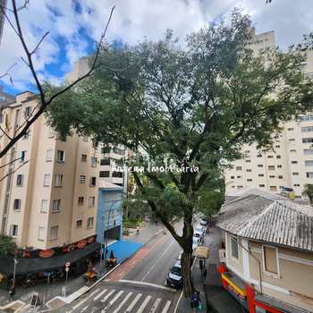 Apartamento em São Paulo, bairro Santa Cecília