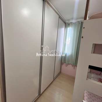 Apartamento em Ferraz de Vasconcelos, bairro Ferraz de Vasconcelos
